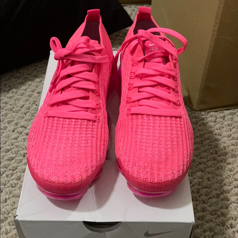 Women’s NIKE AIR VAPORMAX FLYKNIT 3